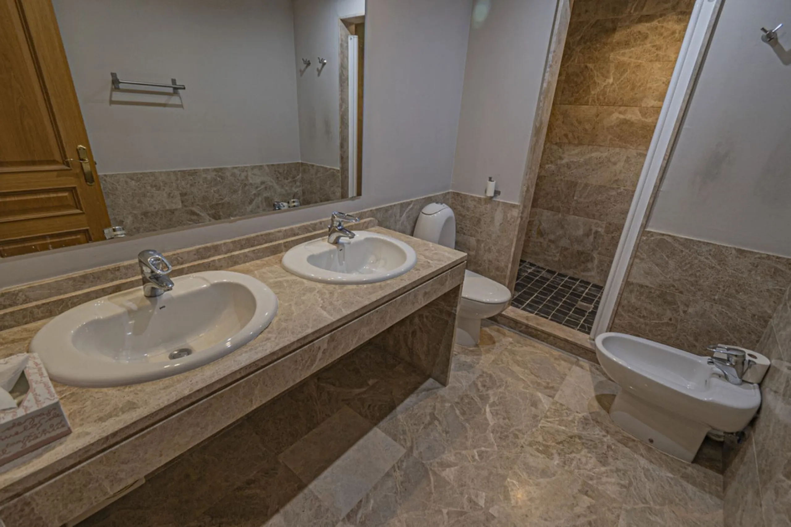 Stunning Mediterranean Villa by the Golf Course in Marbella with 24-Hour Security