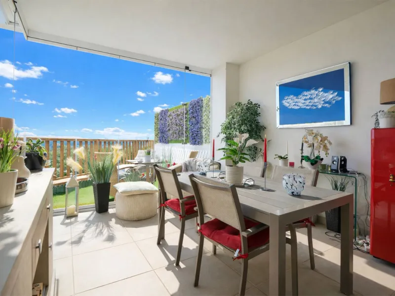 SHORT TERM RENTAL IS ALLOWED -  EASY VIEWING !!!!   Panoramic view with lateral sea view in the fishing village of La Cala de Mijas