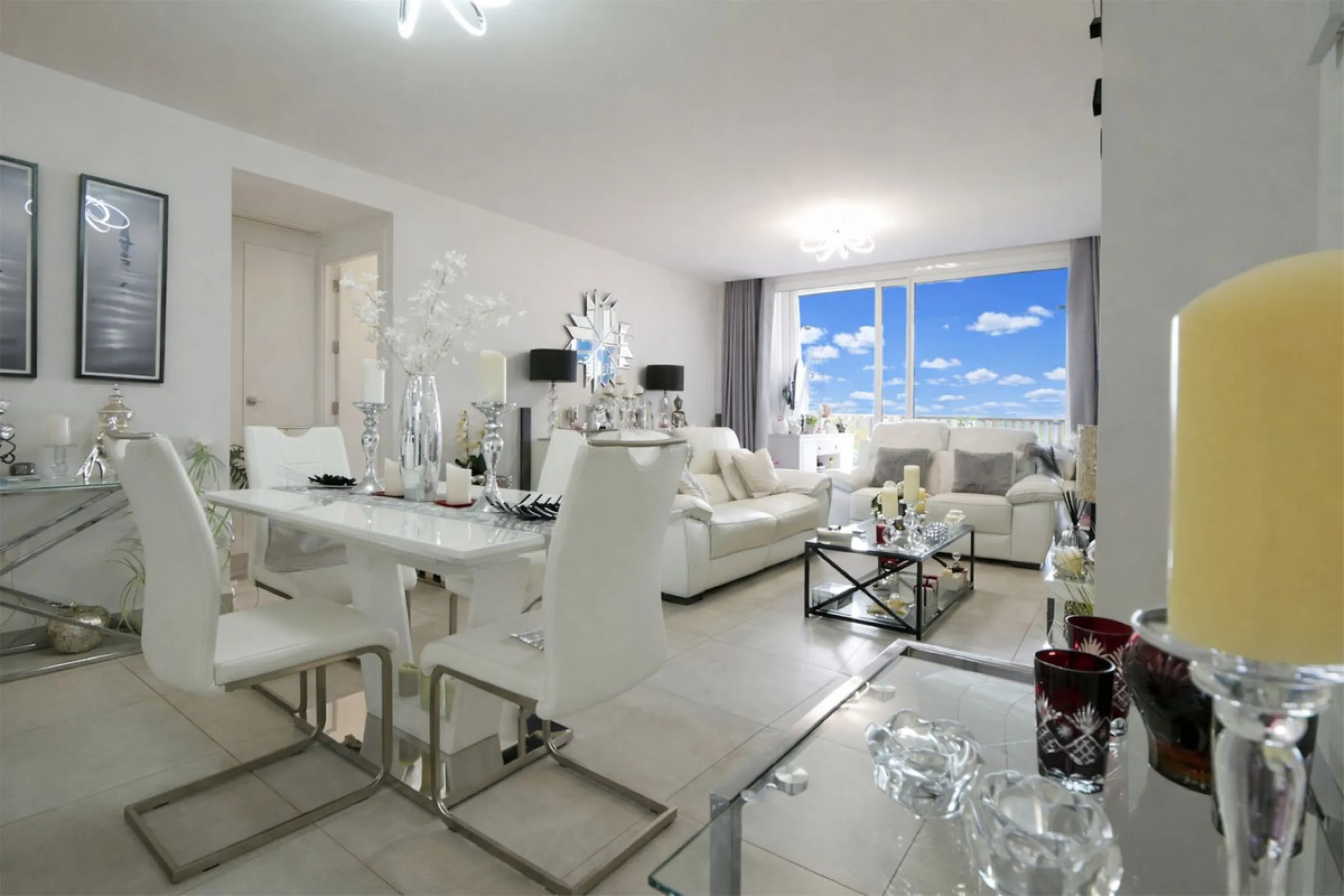 SHORT TERM RENTAL IS ALLOWED -  EASY VIEWING !!!!   Panoramic view with lateral sea view in the fishing village of La Cala de Mijas