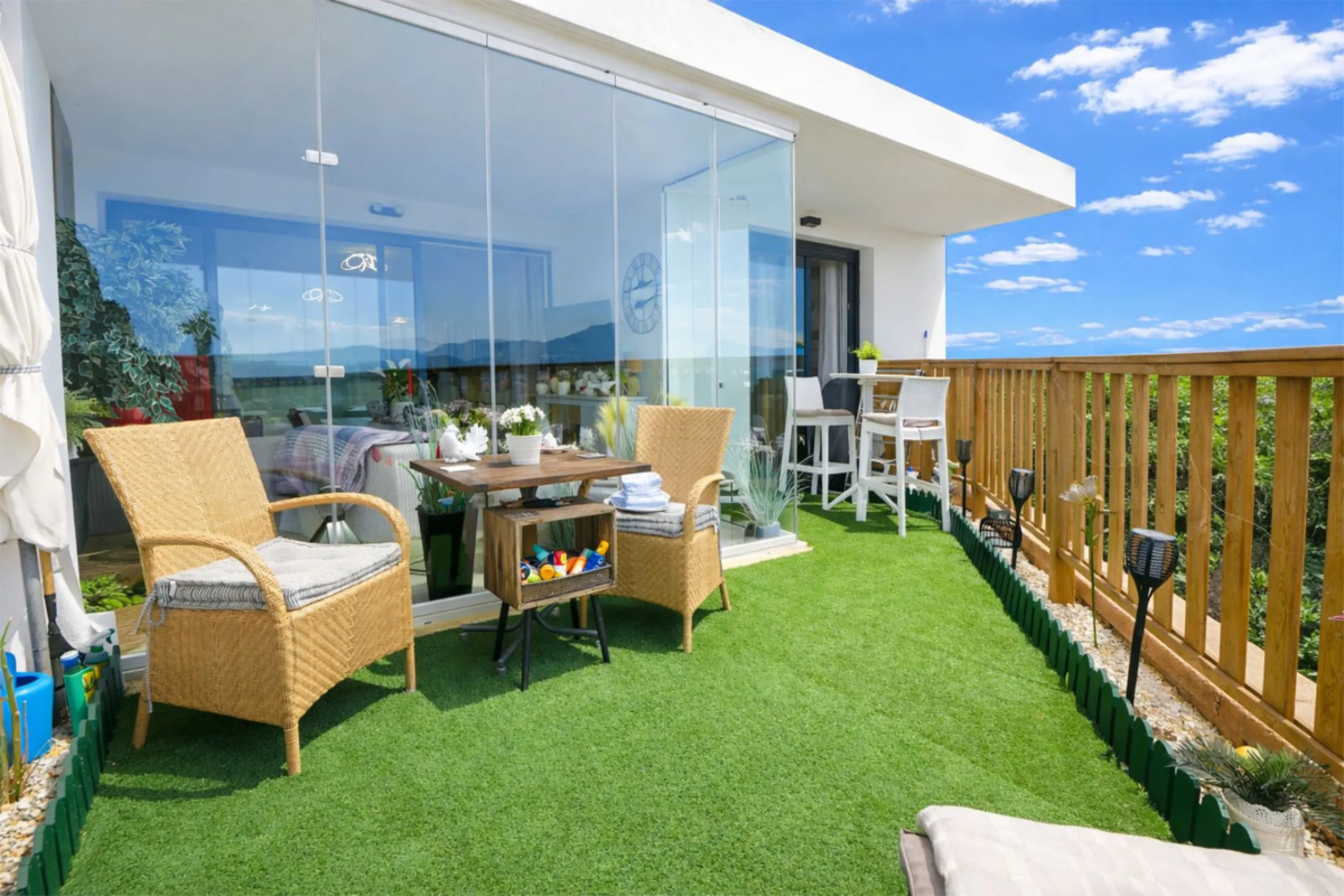 SHORT TERM RENTAL IS ALLOWED -  EASY VIEWING !!!!   Panoramic view with lateral sea view in the fishing village of La Cala de Mijas