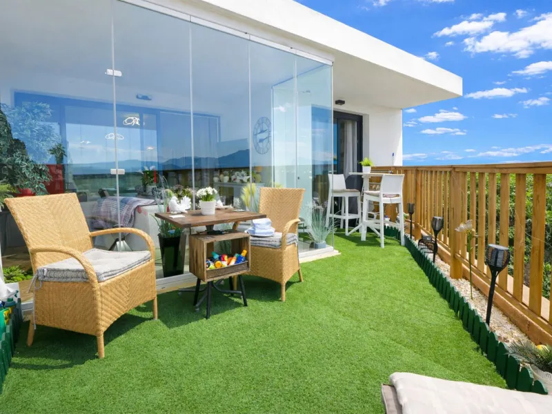 SHORT TERM RENTAL IS ALLOWED -  EASY VIEWING !!!!   Panoramic view with lateral sea view in the fishing village of La Cala de Mijas