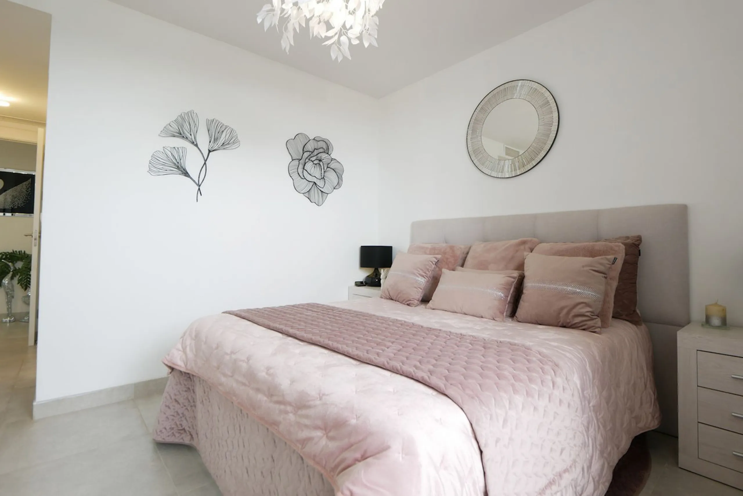 SHORT TERM RENTAL IS ALLOWED -  EASY VIEWING !!!!   Panoramic view with lateral sea view in the fishing village of La Cala de Mijas