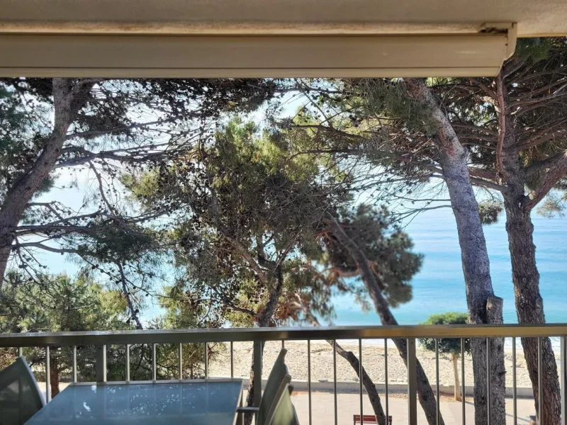 Seafront apartment with communal garden in Cambrils, Costa Dorada