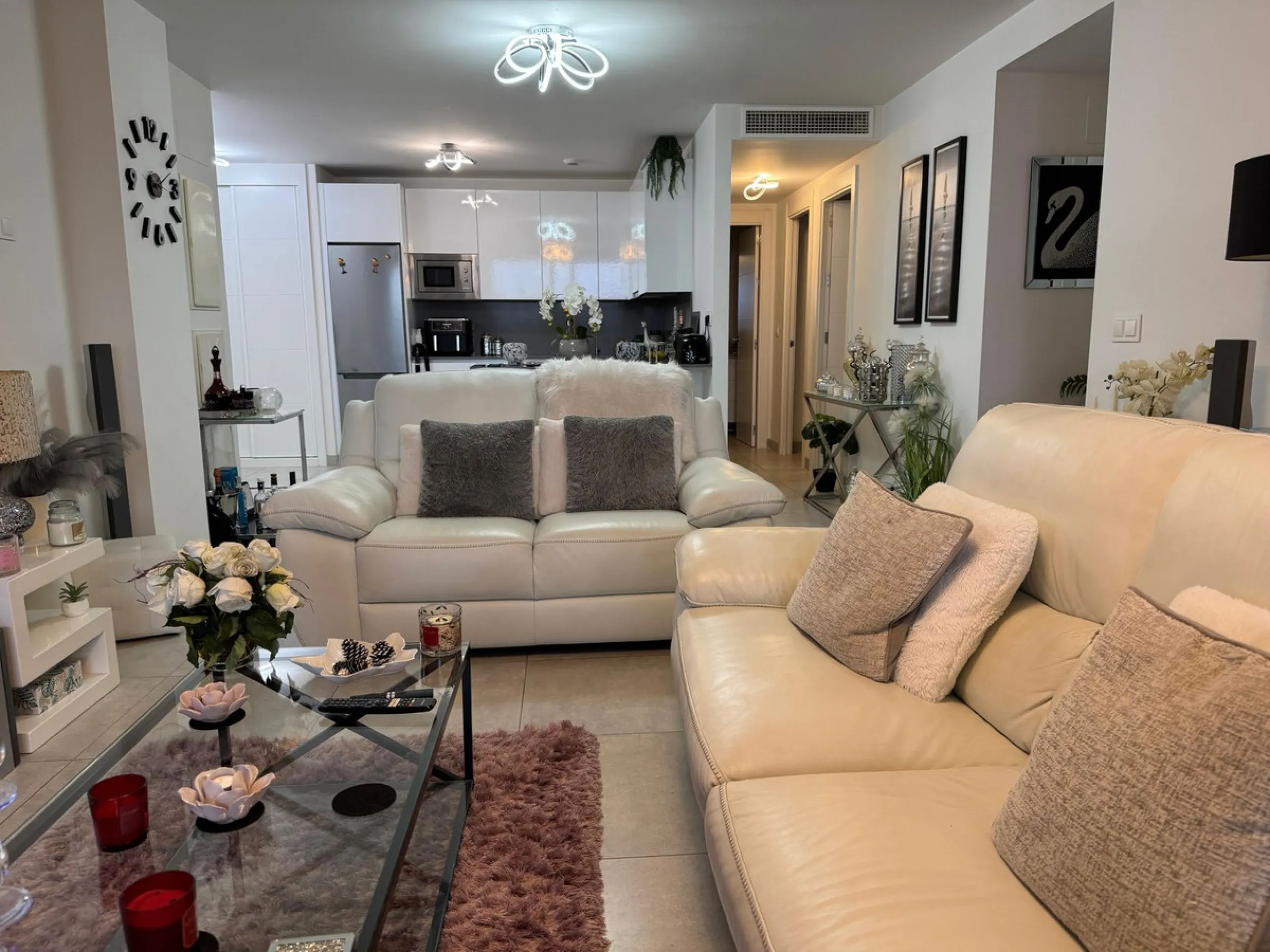SHORT TERM RENTAL IS ALLOWED -  EASY VIEWING !!!!   Panoramic view with lateral sea view in the fishing village of La Cala de Mijas