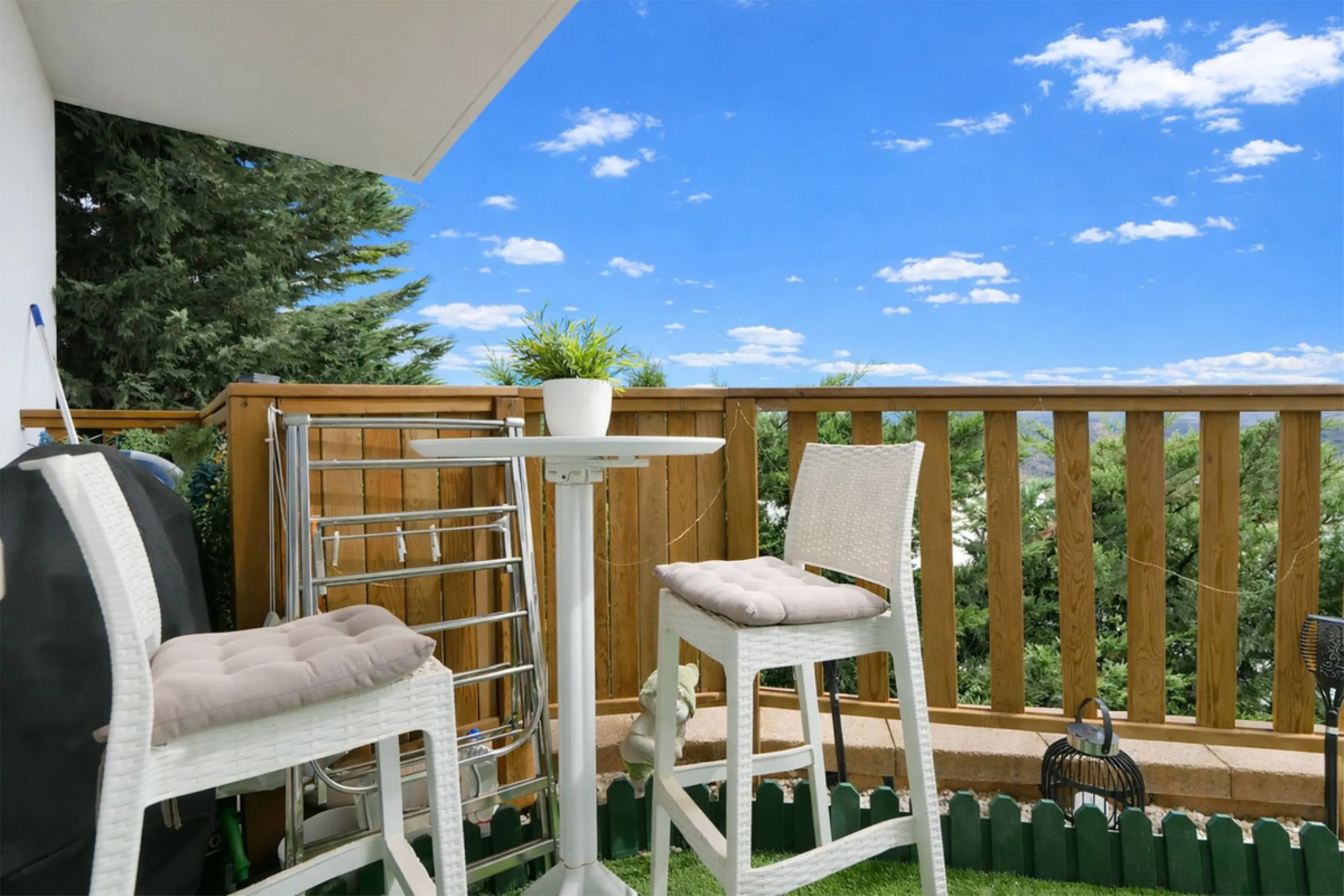 SHORT TERM RENTAL IS ALLOWED -  EASY VIEWING !!!!   Panoramic view with lateral sea view in the fishing village of La Cala de Mijas