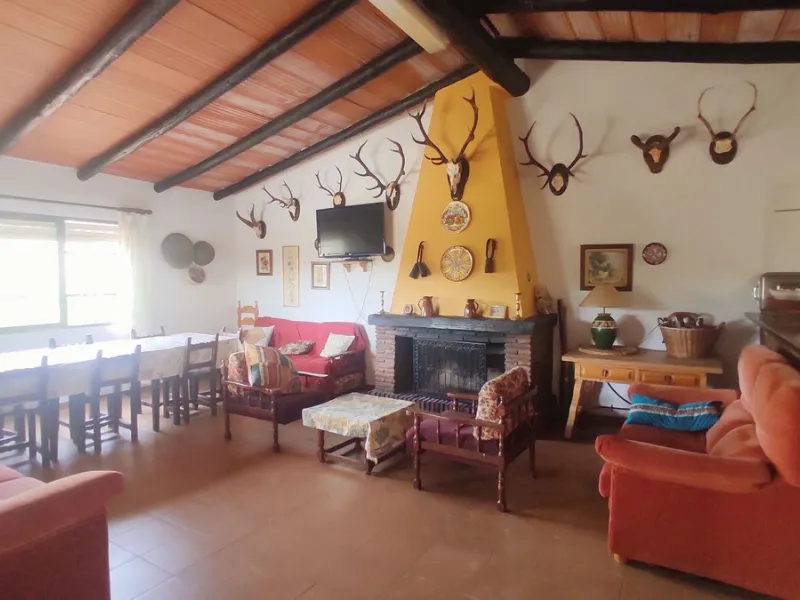 Charming Rustic Home in Entrerríos – Just 10 Minutes from La Cala de Mijas