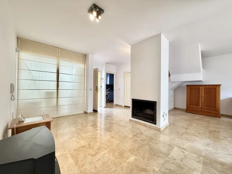 INVESTMENT OPPORTUNITY! NUEVA ANDALUCIA, WALKING DISTANCE TO AMENITIES