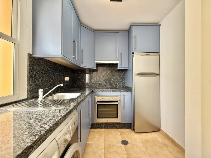 INVESTMENT OPPORTUNITY! NUEVA ANDALUCIA, WALKING DISTANCE TO AMENITIES