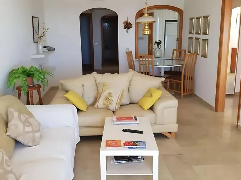Spectacular apartment on the Beachfront, with open views of the Mediterranean Sea, Gibraltar and Africa. Located in a beautiful and well-kept urbanization just 5 minutes walk from the Estepona Marina, and surrounded by all kinds of services such as restau