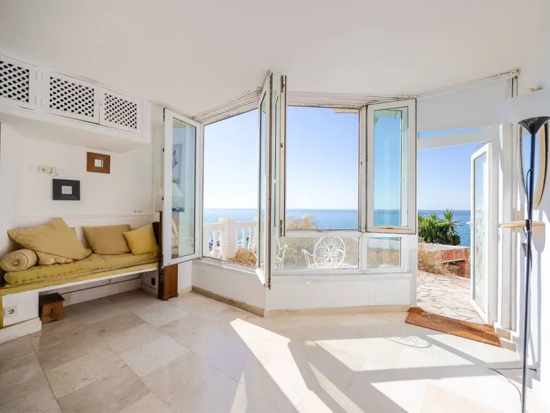 Unique apartment in Torremuelle, Benalmádena, boasting stunning sea views and excellent potential for capital appreciation.