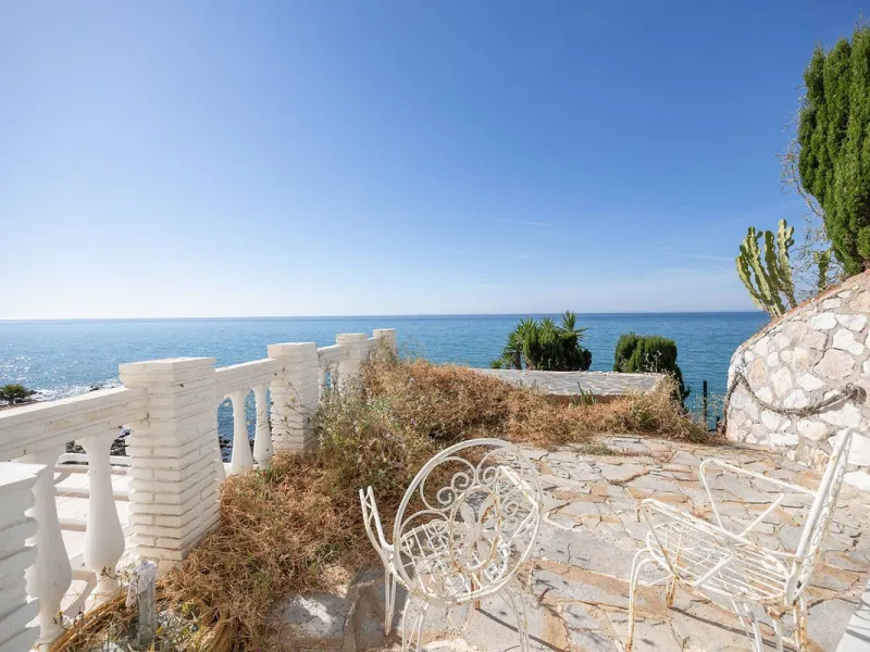 Unique apartment in Torremuelle, Benalmádena, boasting stunning sea views and excellent potential for capital appreciation.