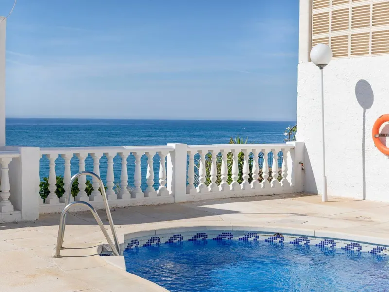 Unique apartment in Torremuelle, Benalmádena, boasting stunning sea views and excellent potential for capital appreciation.