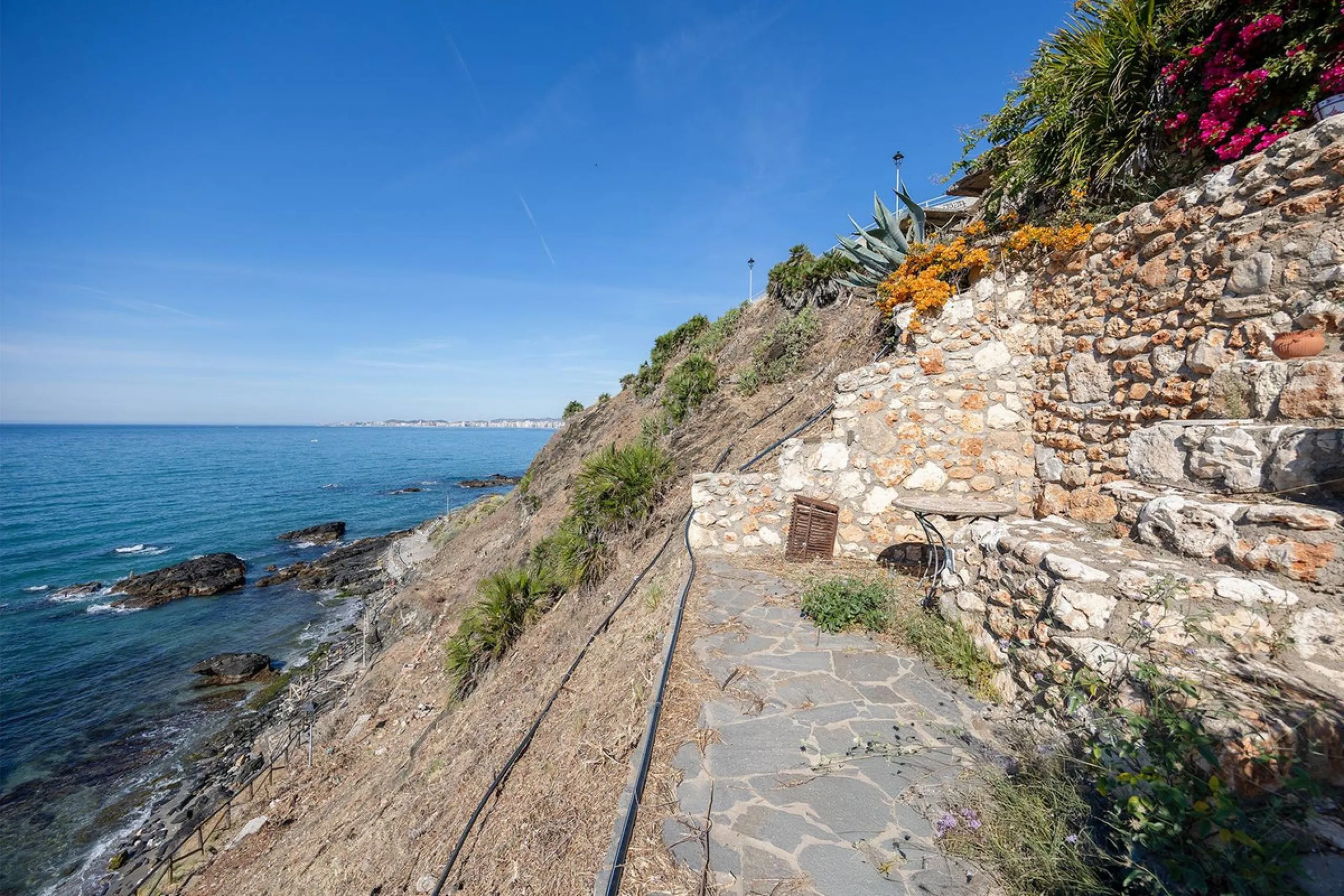 Unique apartment in Torremuelle, Benalmádena, boasting stunning sea views and excellent potential for capital appreciation.