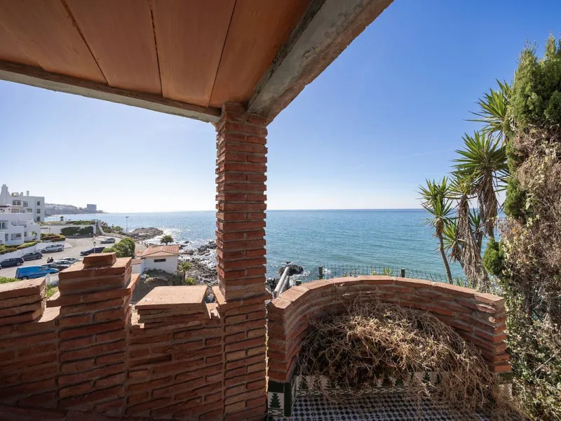 Unique apartment in Torremuelle, Benalmádena, boasting stunning sea views and excellent potential for capital appreciation.