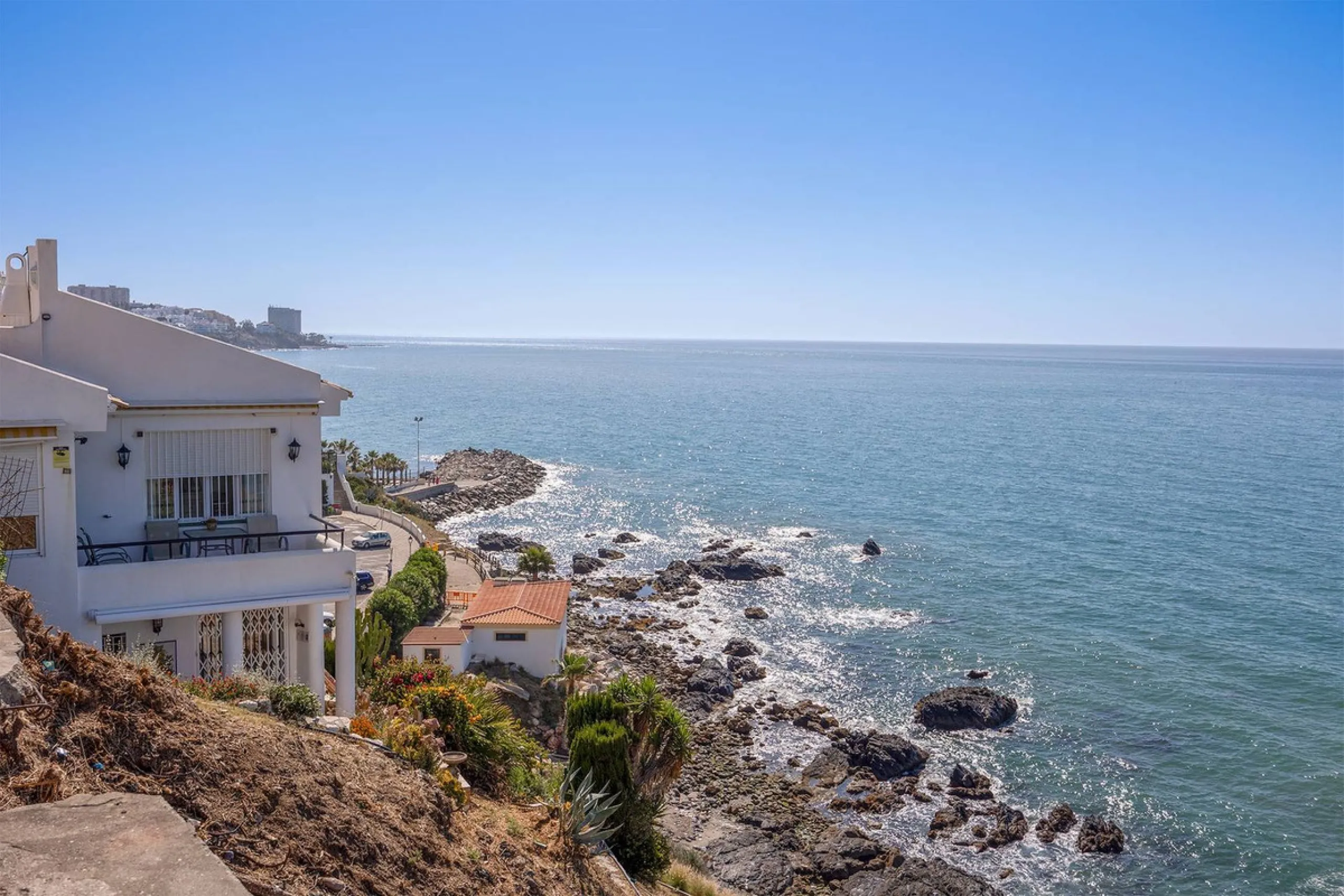 Unique apartment in Torremuelle, Benalmádena, boasting stunning sea views and excellent potential for capital appreciation.