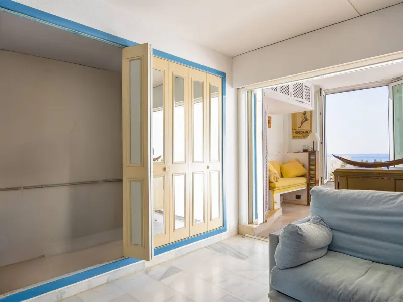 Unique apartment in Torremuelle, Benalmádena, boasting stunning sea views and excellent potential for capital appreciation.