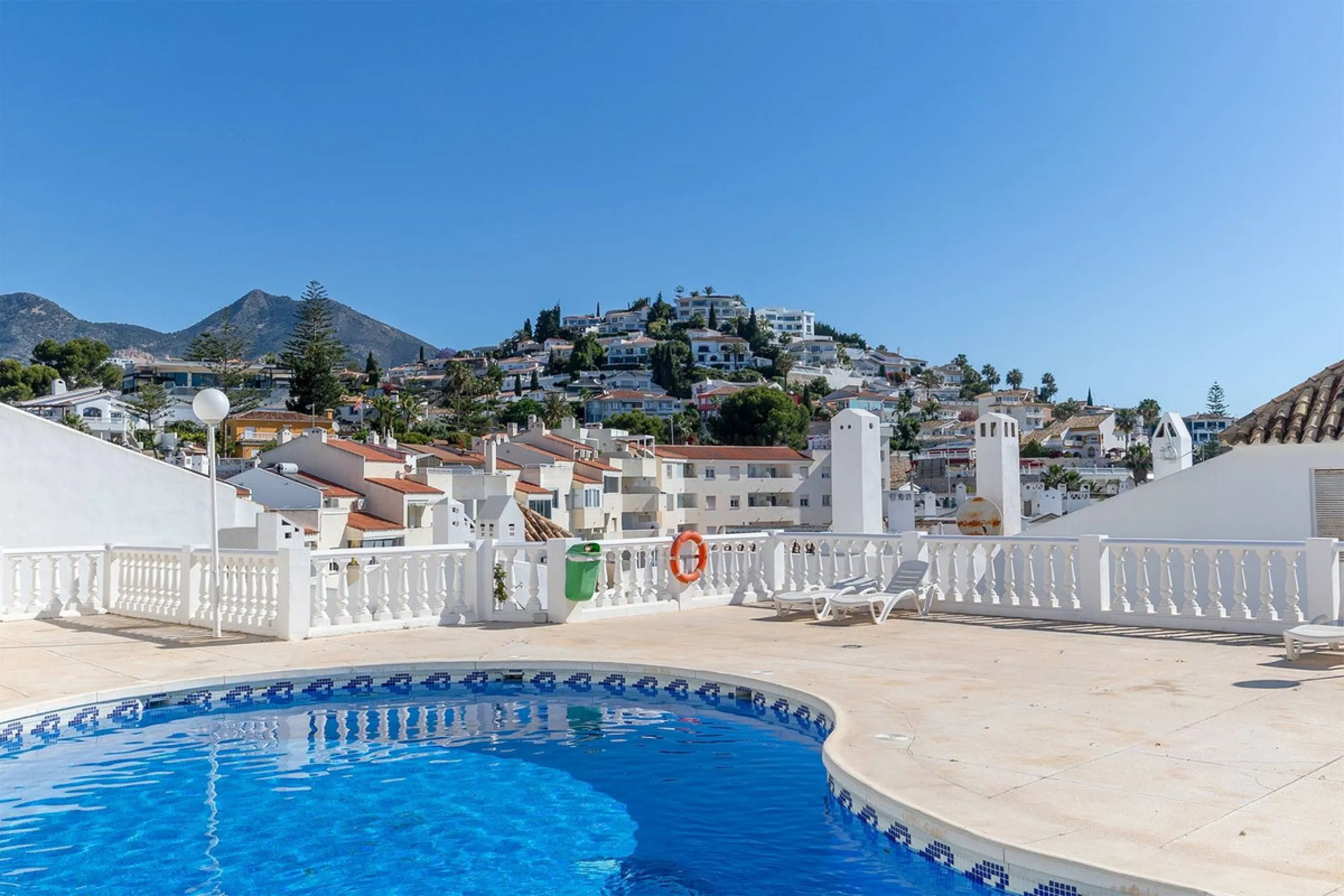 Unique apartment in Torremuelle, Benalmádena, boasting stunning sea views and excellent potential for capital appreciation.