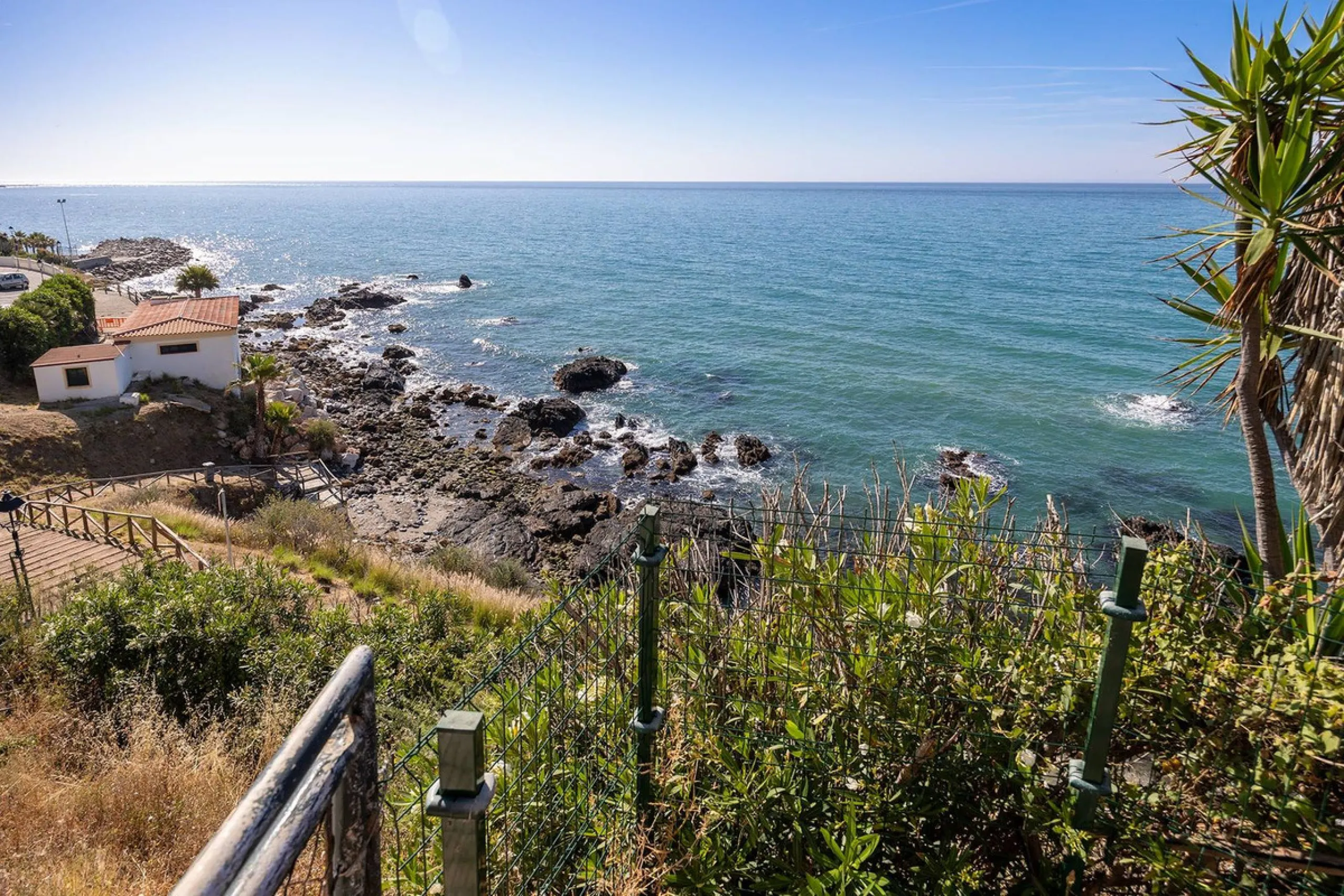 Unique apartment in Torremuelle, Benalmádena, boasting stunning sea views and excellent potential for capital appreciation.
