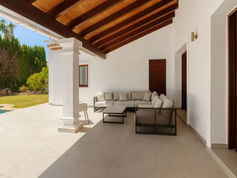 Exceptional opportunity below bank appraisal.