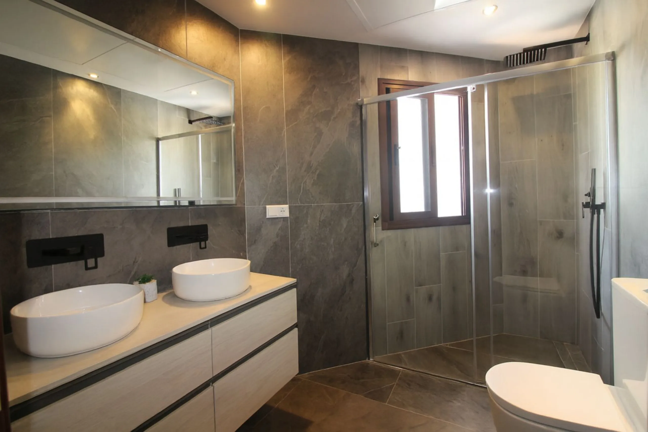Exceptional opportunity below bank appraisal.