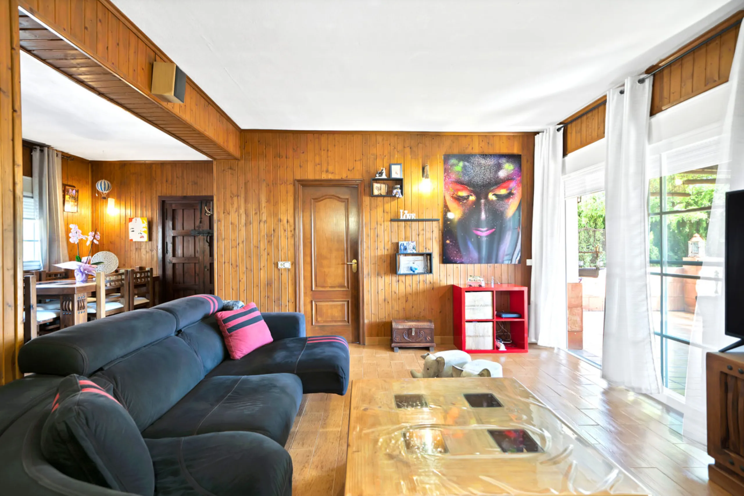 House - Detached Villa в продаже в Marbella, Málaga. В доме 7 спален и 5 ванных комнат. Площадь дома 422 м². Площадь участка 1900 м²