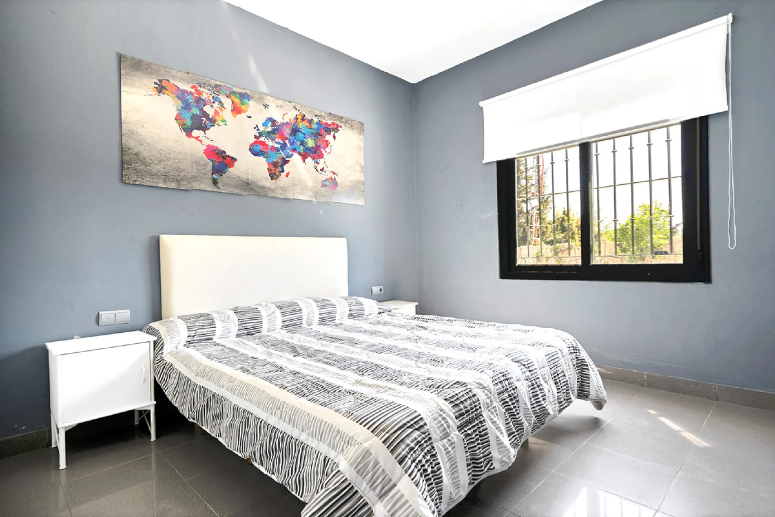 House - Detached Villa в продаже в Marbella, Málaga. В доме 7 спален и 5 ванных комнат. Площадь дома 422 м². Площадь участка 1900 м²