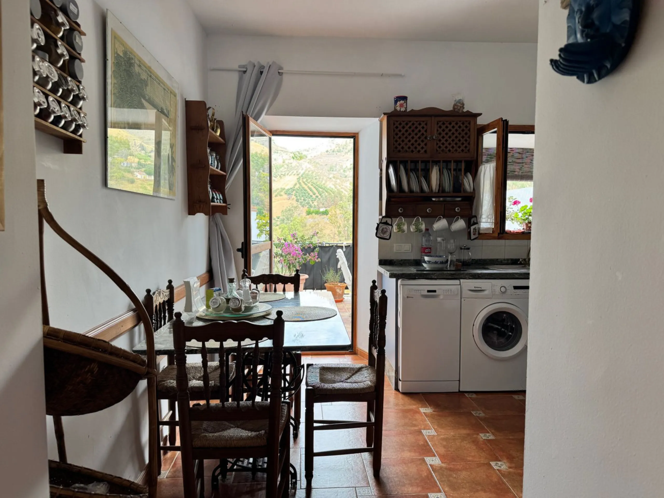 Unique Townhouse with Panoramic Views in the Heart of Álora
