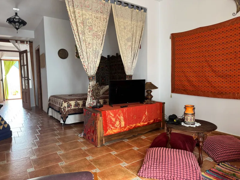 Unique Townhouse with Panoramic Views in the Heart of Álora