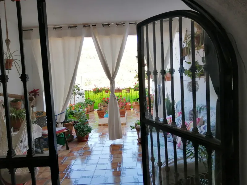 Unique Townhouse with Panoramic Views in the Heart of Álora