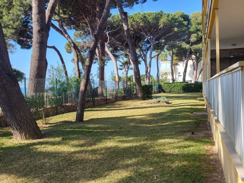 Seafront apartment with communal garden in Cambrils, Costa Dorada