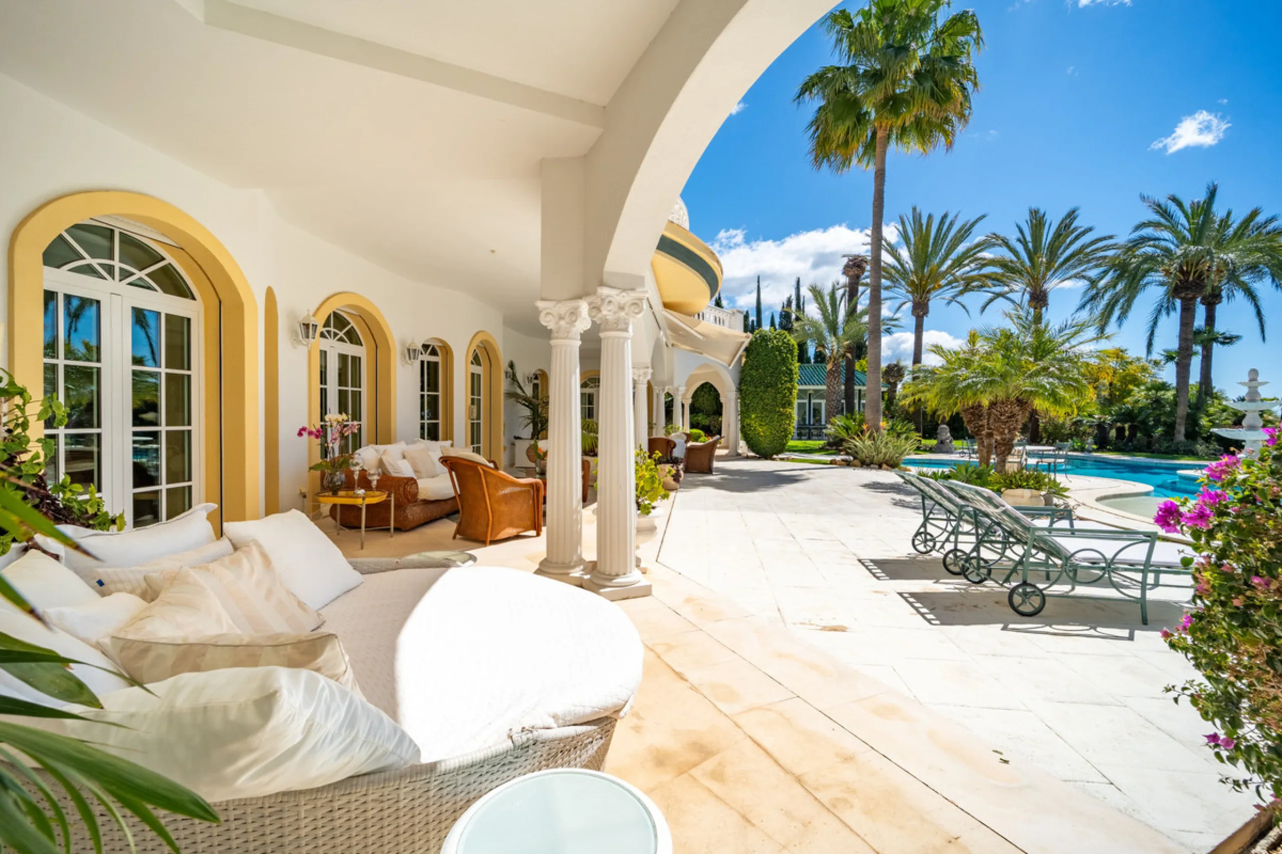 Außergewöhnliches Privatanwesen mit Meerblick in Cascada de Camoján, Marbella