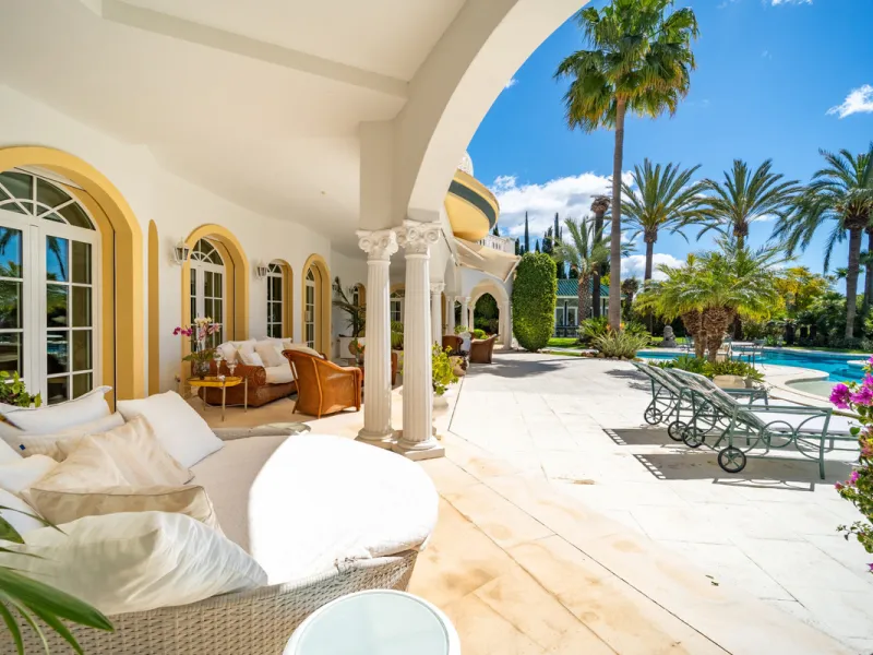 Außergewöhnliches Privatanwesen mit Meerblick in Cascada de Camoján, Marbella