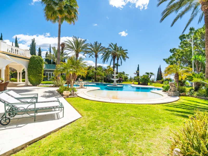 Außergewöhnliches Privatanwesen mit Meerblick in Cascada de Camoján, Marbella