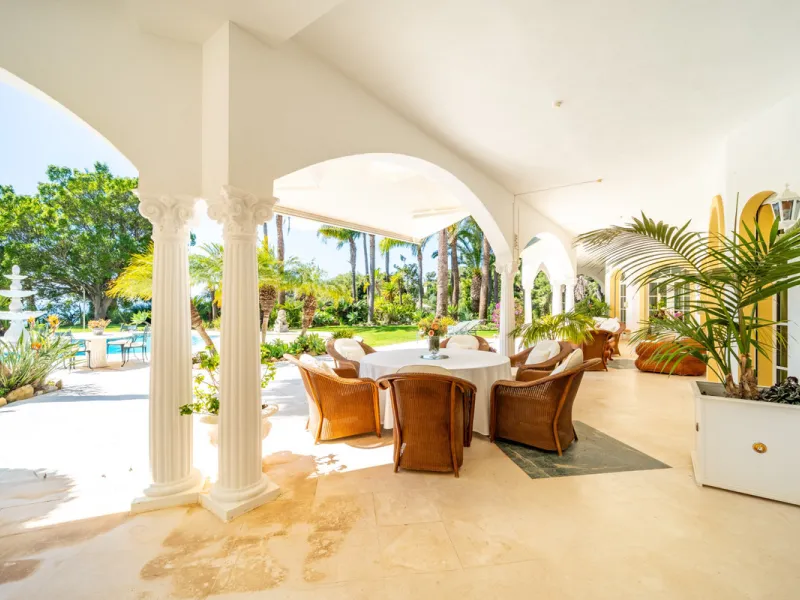 Außergewöhnliches Privatanwesen mit Meerblick in Cascada de Camoján, Marbella