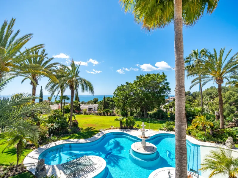 Außergewöhnliches Privatanwesen mit Meerblick in Cascada de Camoján, Marbella