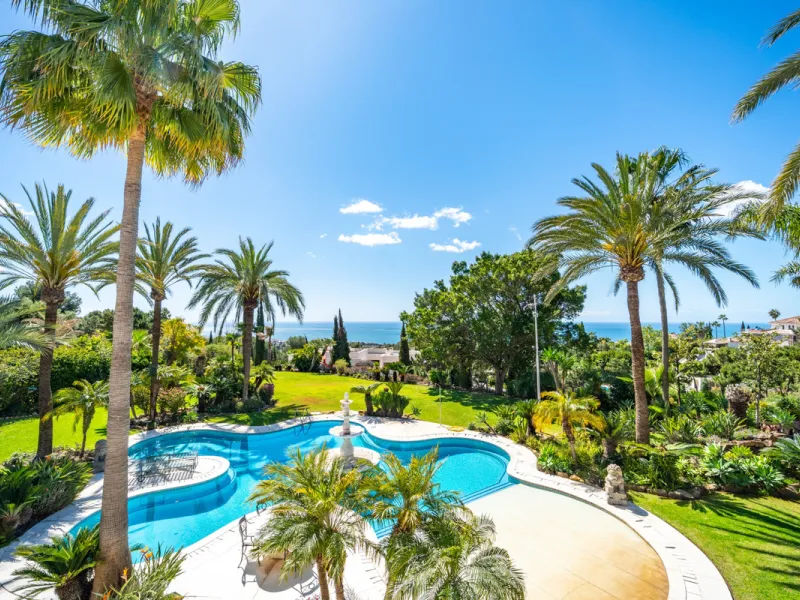 Außergewöhnliches Privatanwesen mit Meerblick in Cascada de Camoján, Marbella