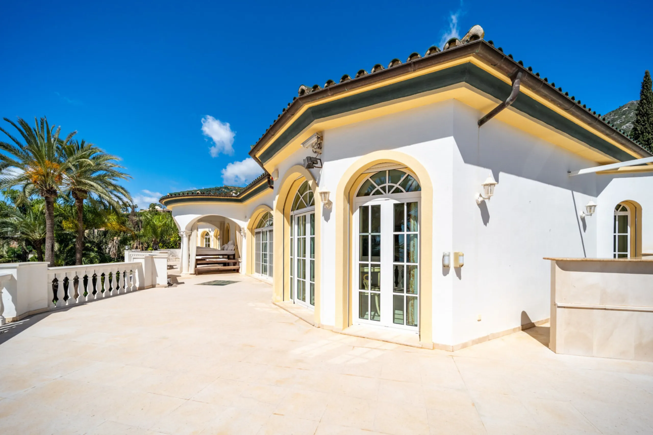Außergewöhnliches Privatanwesen mit Meerblick in Cascada de Camoján, Marbella