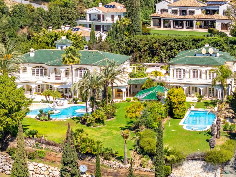 Außergewöhnliches Privatanwesen mit Meerblick in Cascada de Camoján, Marbella