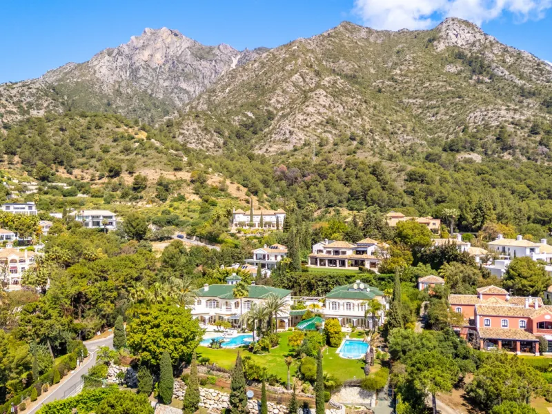 Außergewöhnliches Privatanwesen mit Meerblick in Cascada de Camoján, Marbella