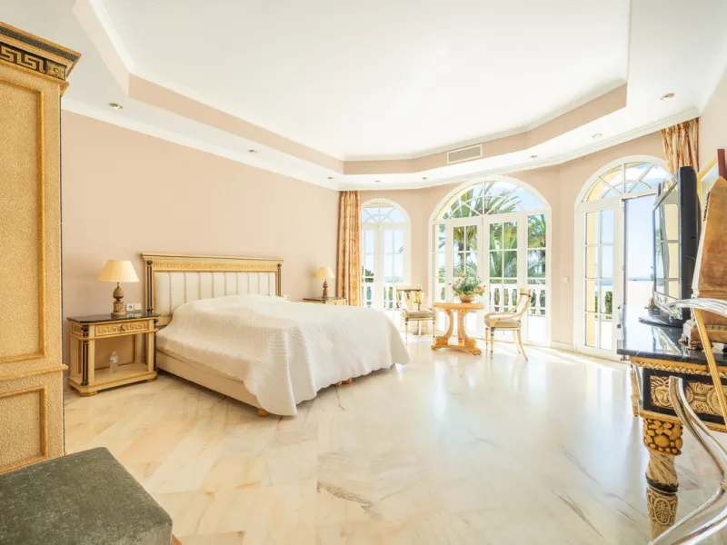Außergewöhnliches Privatanwesen mit Meerblick in Cascada de Camoján, Marbella