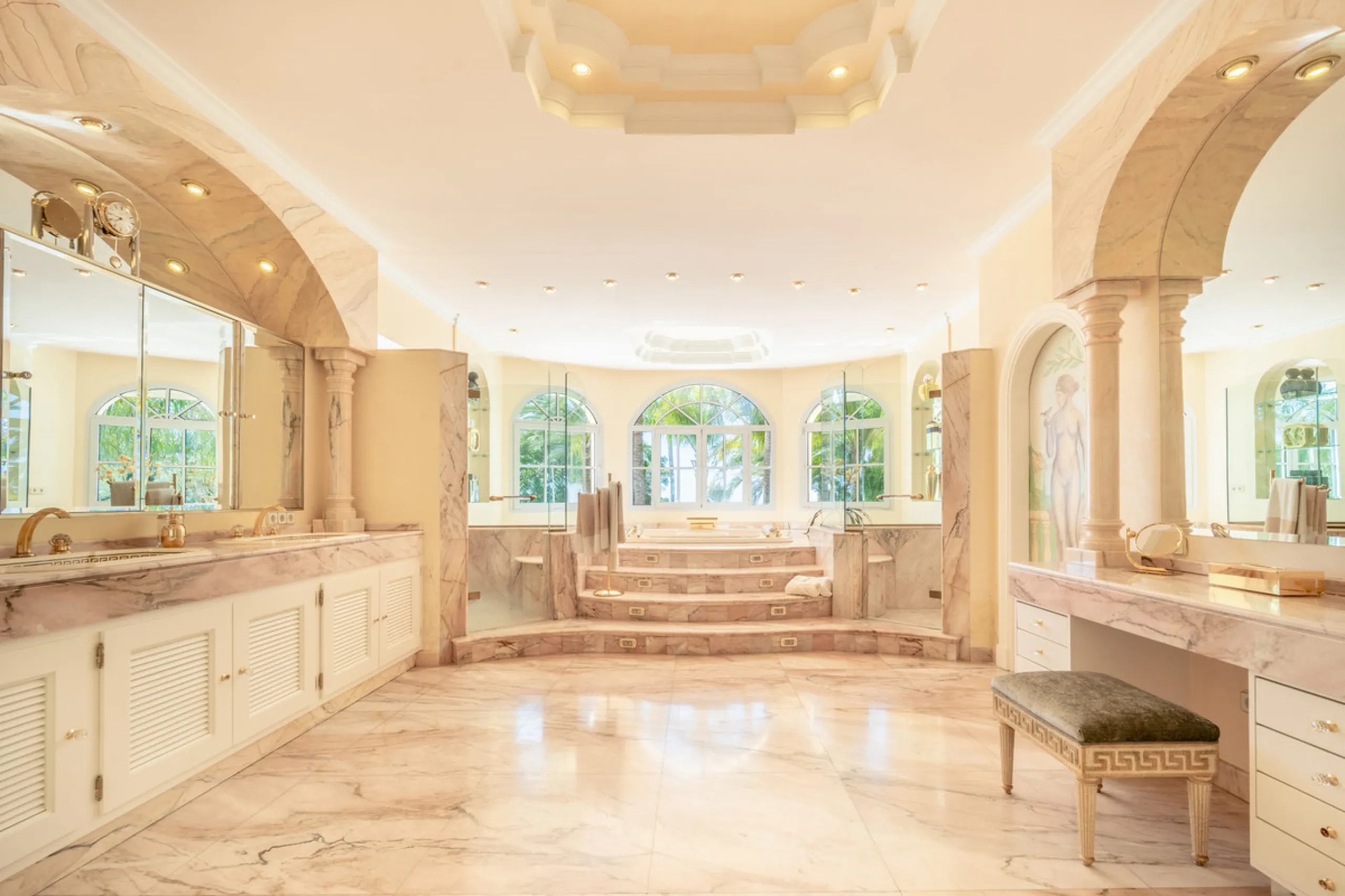 Außergewöhnliches Privatanwesen mit Meerblick in Cascada de Camoján, Marbella