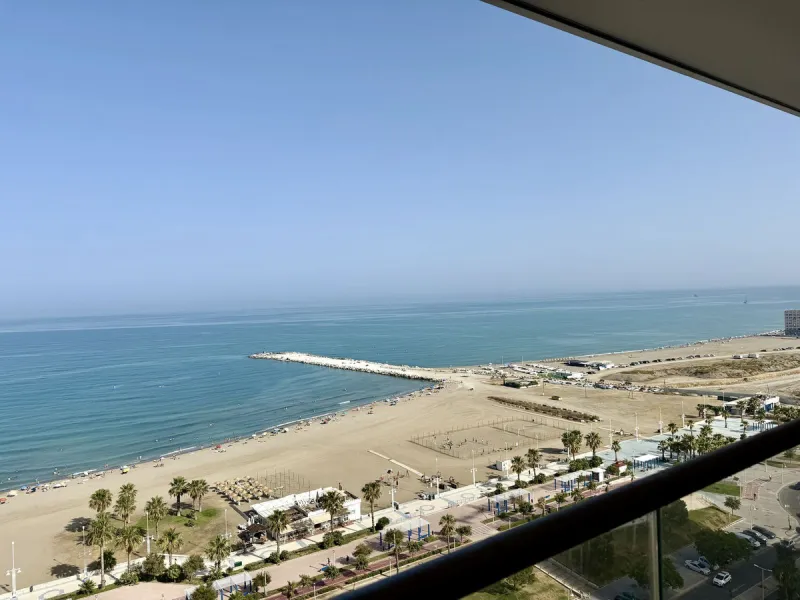 Apartment - Middle Floor Apartment в продаже в Málaga, Málaga. В доме 3 спален и 4 ванных комнат. Площадь дома 173 м²