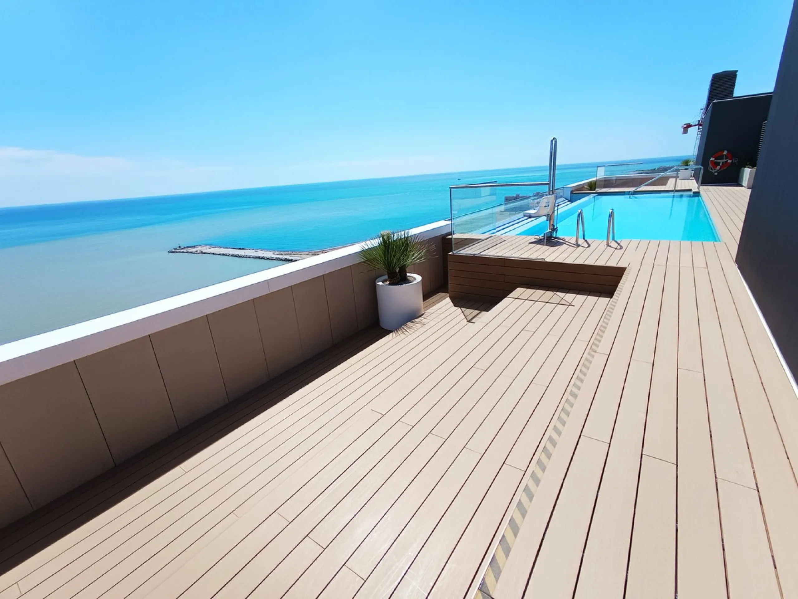 Apartment - Middle Floor Apartment в продаже в Málaga, Málaga. В доме 3 спален и 4 ванных комнат. Площадь дома 173 м²