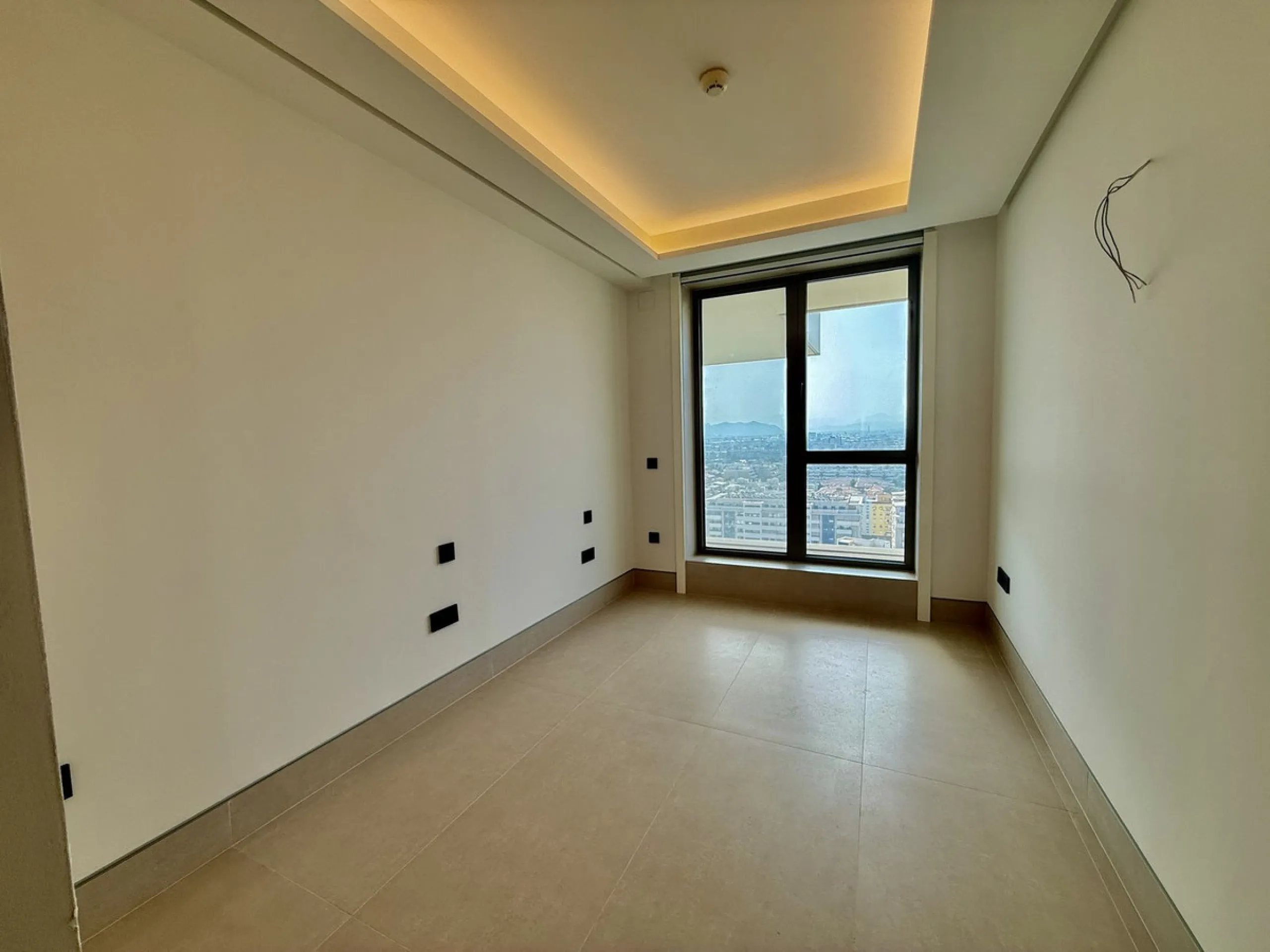 Apartment - Middle Floor Apartment в продаже в Málaga, Málaga. В доме 3 спален и 4 ванных комнат. Площадь дома 173 м²