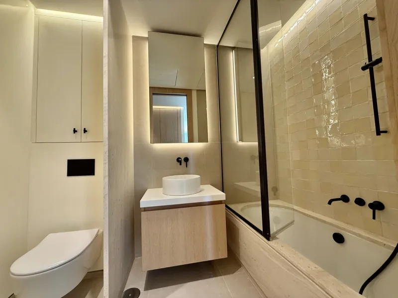 Apartment - Middle Floor Apartment в продаже в Málaga, Málaga. В доме 3 спален и 4 ванных комнат. Площадь дома 173 м²