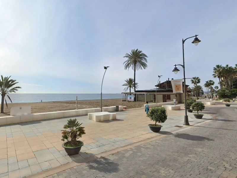 Leasehold  Beachfront Cocktail Bar in Estepona