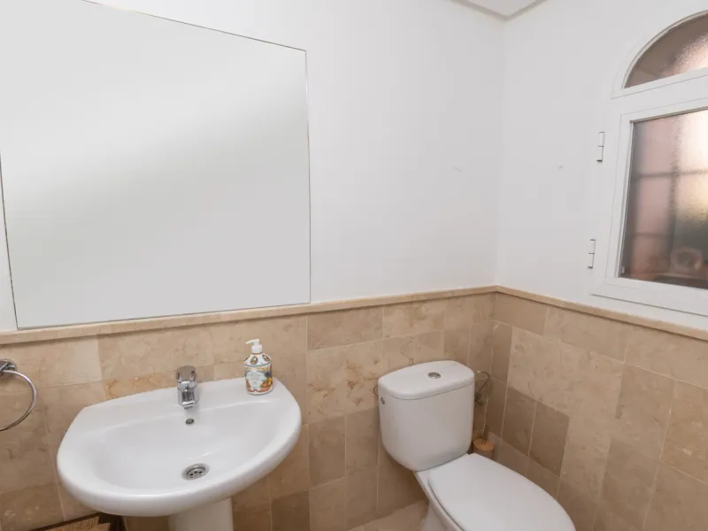 Situated in the prestigious Oasis de Nagüeles urbanization on Marbella's sought-after Golden Mile, this spacious 5-level townhouse offers a unique opportunity to create your ideal home in one of the best areas of the Costa del Sol.