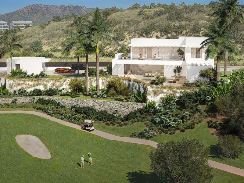 FIRST LINE beautiful plot in La Cala Golf