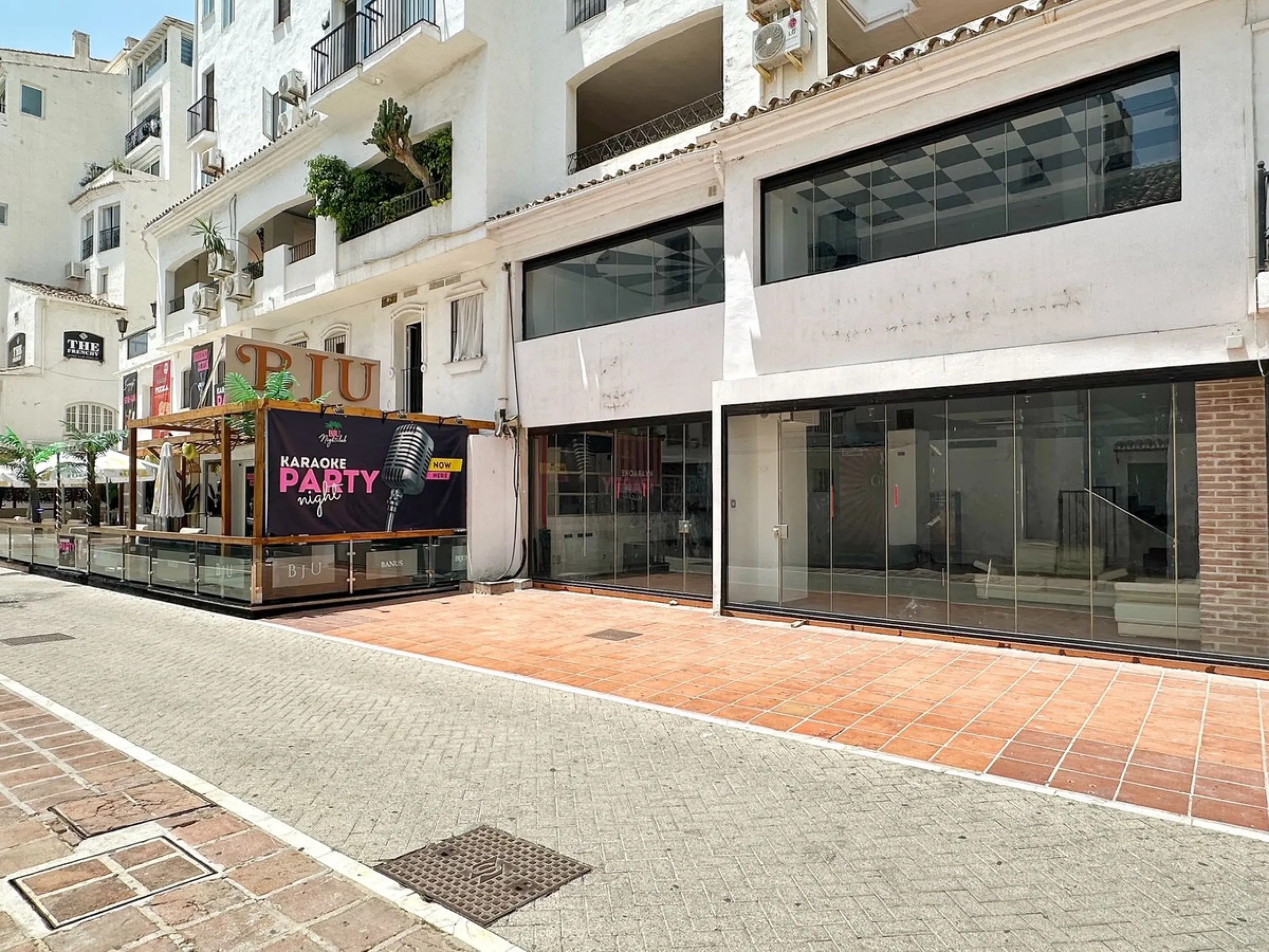 Luxury Commercial Premises for Sale in Puerto Banús, Just 100 Metres from the Sea