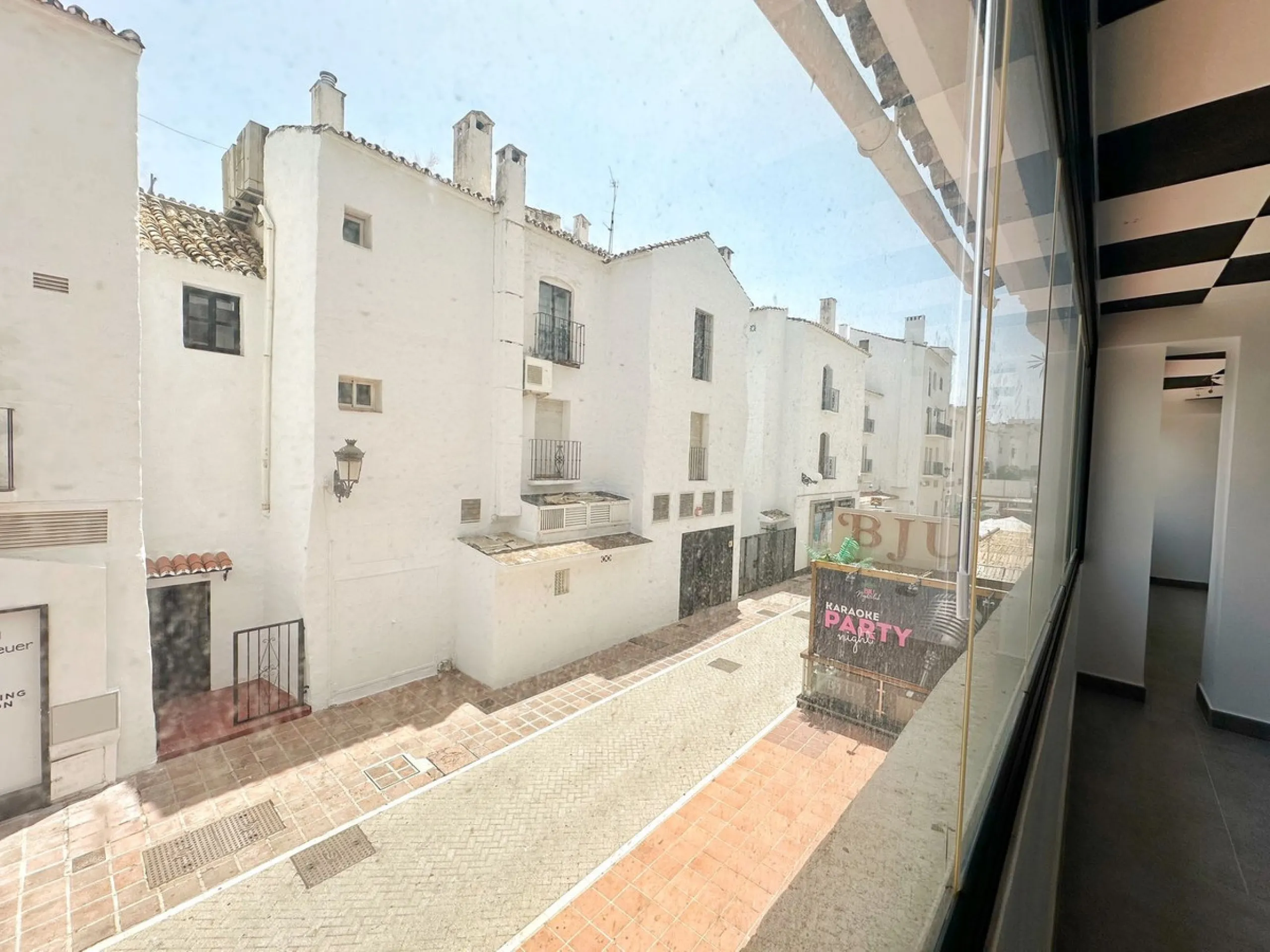 Luxury Commercial Premises for Sale in Puerto Banús, Just 100 Metres from the Sea